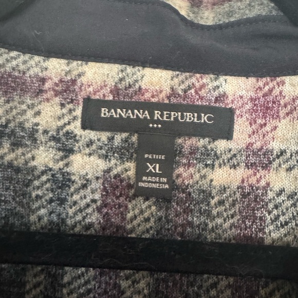 Banana Republic Plaid Short Jacket - Picture 5 of 5